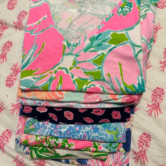 Lilly Pulitzer Tops - Lilly Pulitzer 8 T-shirts